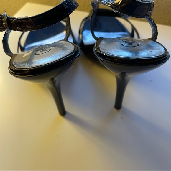 Carlos Santana  black hills - Picture 4 of 9